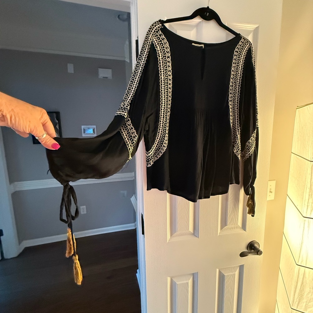 Magnolia Black Blouse with White Embroidery